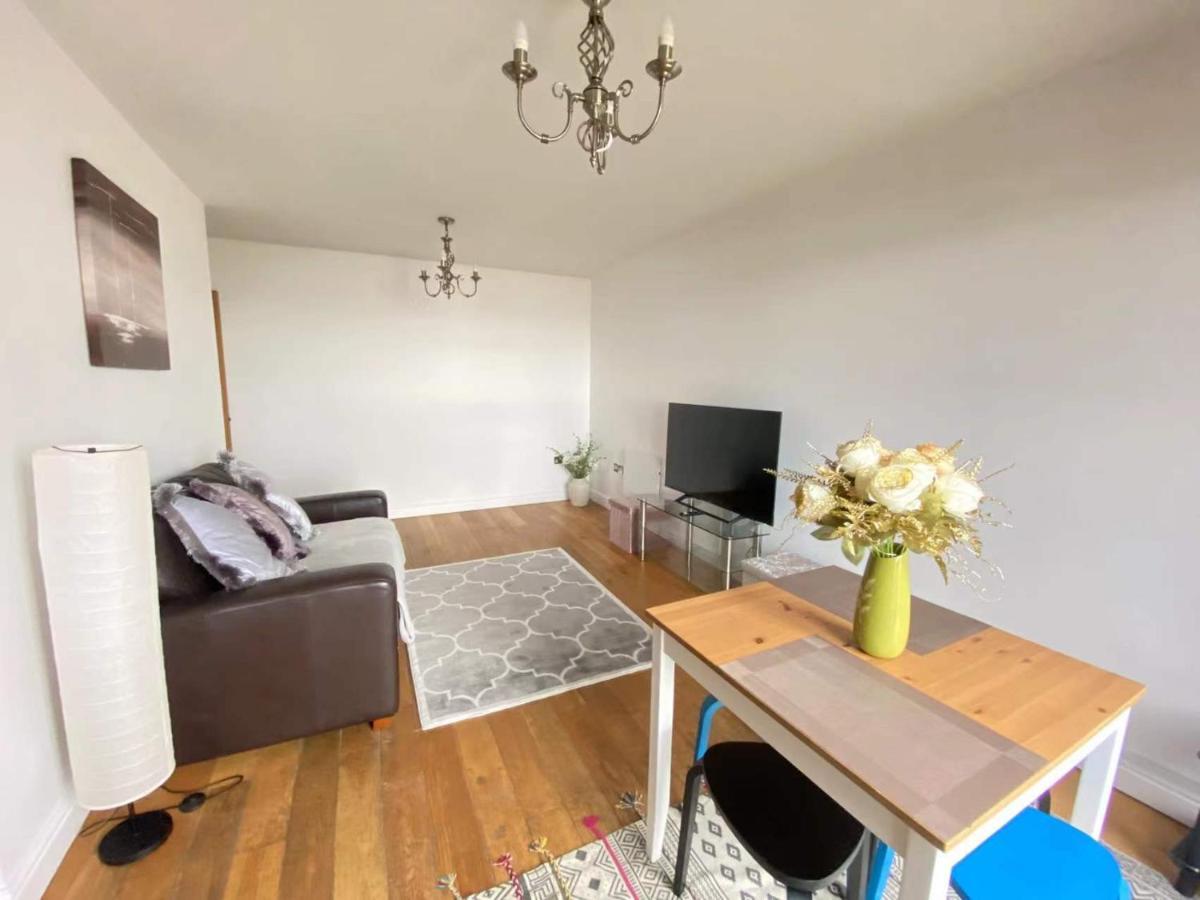 Beach Front Apt With Stunning Sea View Swansea Exterior photo